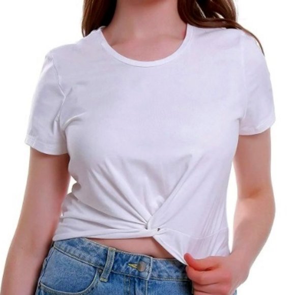 Gajigaji Tops - White Gajigaji Short Sleeve Knot Front Crop Top in a Misses size Medium
